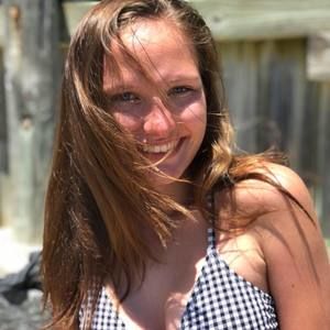 Meet your Posher, Ava